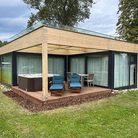 Villa Resort & Organic Spa - Luxusni Apartman S Virivkou Ceske Budejovice Eksteriør billede