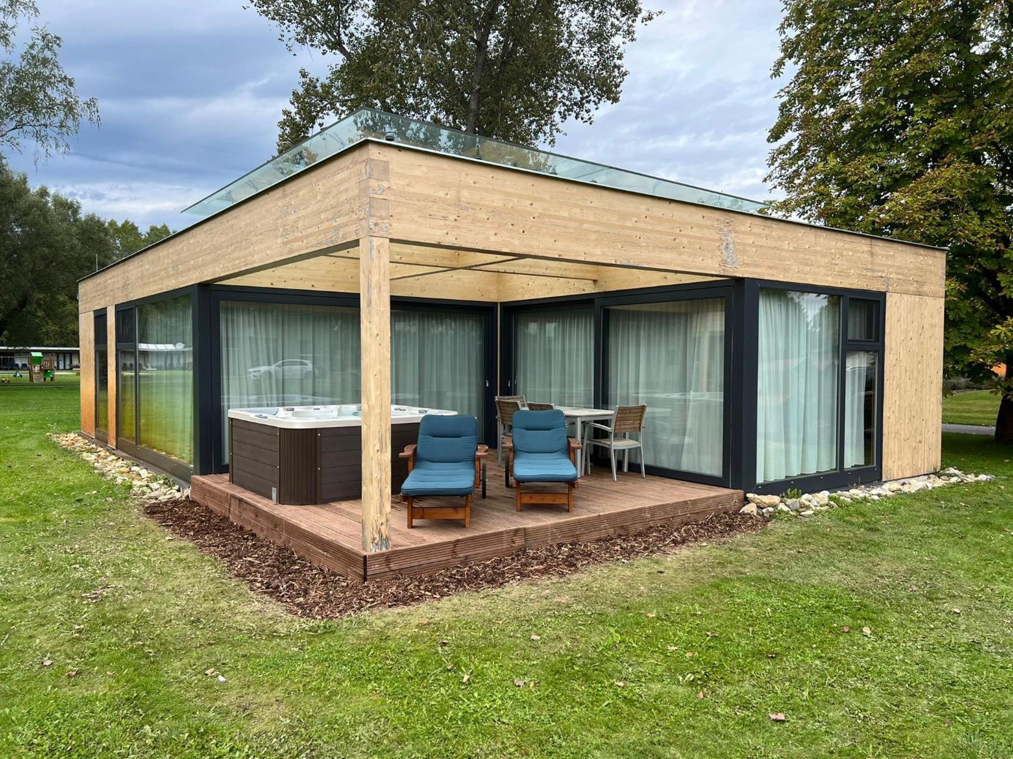Villa Resort & Organic Spa - Luxusni Apartman S Virivkou Ceske Budejovice Eksteriør billede
